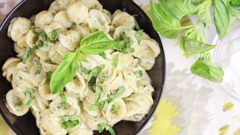 Healthy Pesto Pasta in a black bowl.