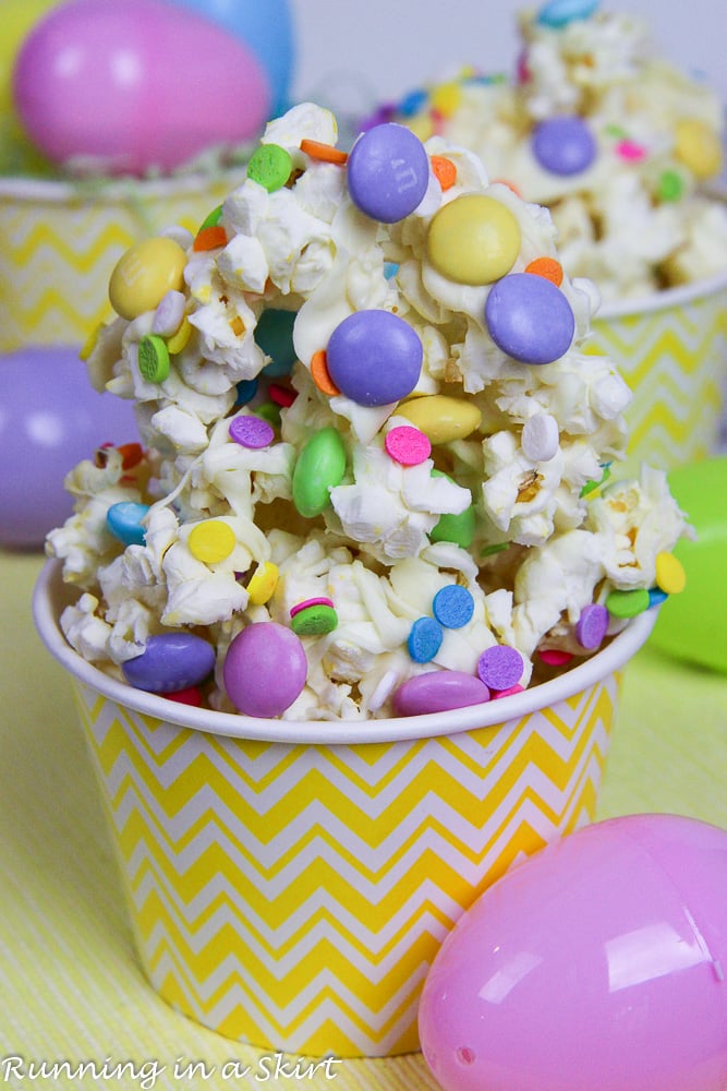 White Chocolate Easter Popcorn recipe / Running in a Skirt