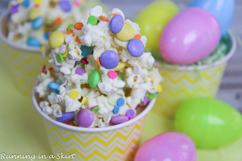 White Chocolate Easter Popcorn recipe / Running in a Skirt