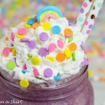 Healthy Unicorn Smoothie recipe -- fun Unicorn Drink! / Running in a Skirt