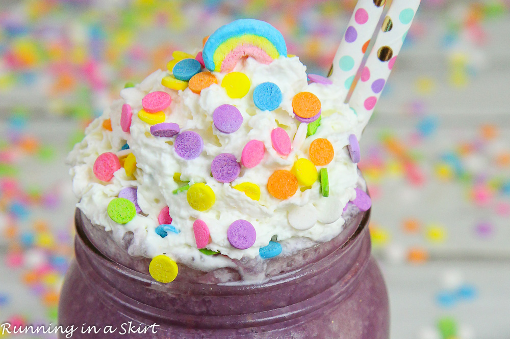 Healthy Unicorn Smoothie recipe -- fun Unicorn Drink! / Running in a Skirt