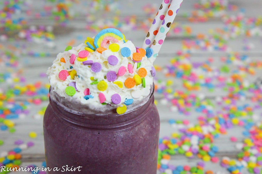 Healthy Unicorn Smoothie recipe -- fun Unicorn Drink! / Running in a Skirt