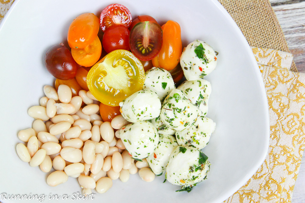 3 Easy Quinoa Salad Recipes- all less than 6 ingredients! Heirloom Tomato Caprese Quinoa Salad, Honey Lime Mango Berry Quinoa Salad and Mexican Black Bean Quinoa Salad / Running in a Skirt