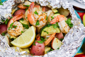 Fast Healthy Grilled Shrimp in Foil Recipe - healthier and sausage free twist on a low country boil! / Running in a Skirt