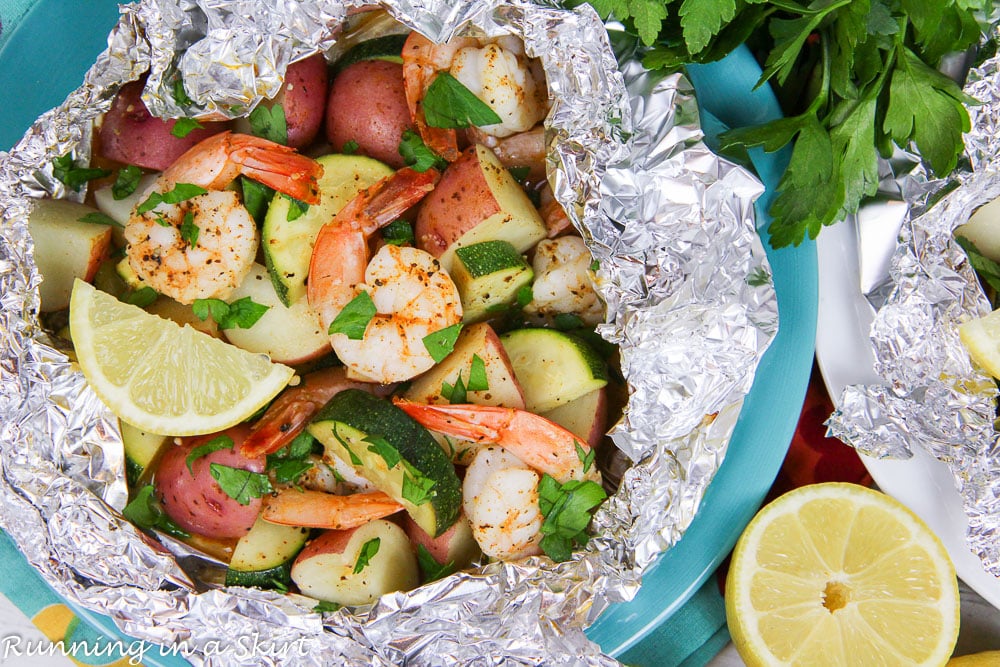 Fast Healthy Grilled Shrimp in Foil Recipe overhead shot.