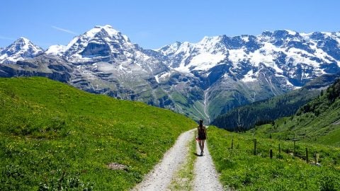 Why Murren is one of the most beautiful places in Switzerland / Running in a Skirt