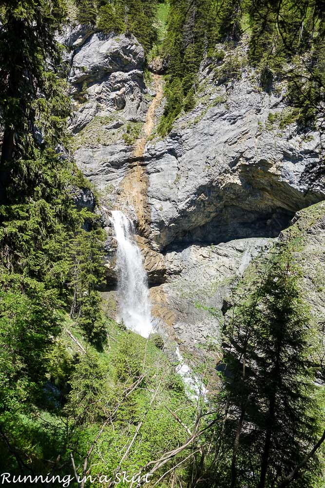 Why Murren is one of the most beautiful places in Switzerland / Running in a Skirt