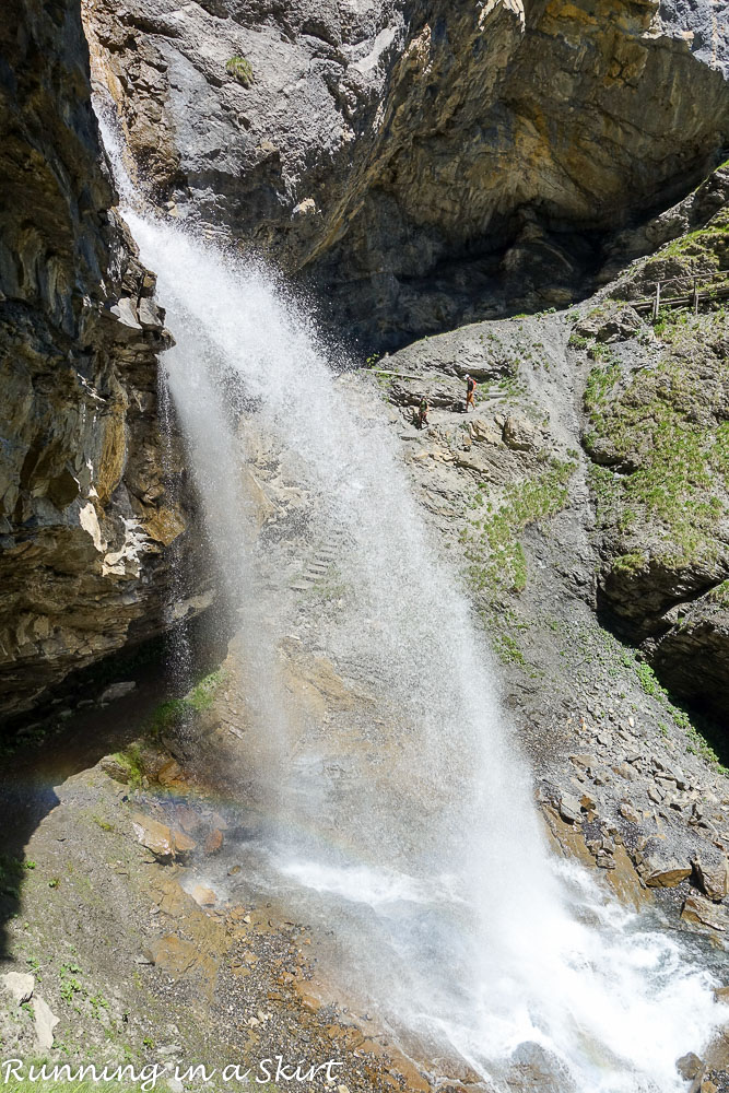 Why Murren is one of the most beautiful places in Switzerland / Running in a Skirt