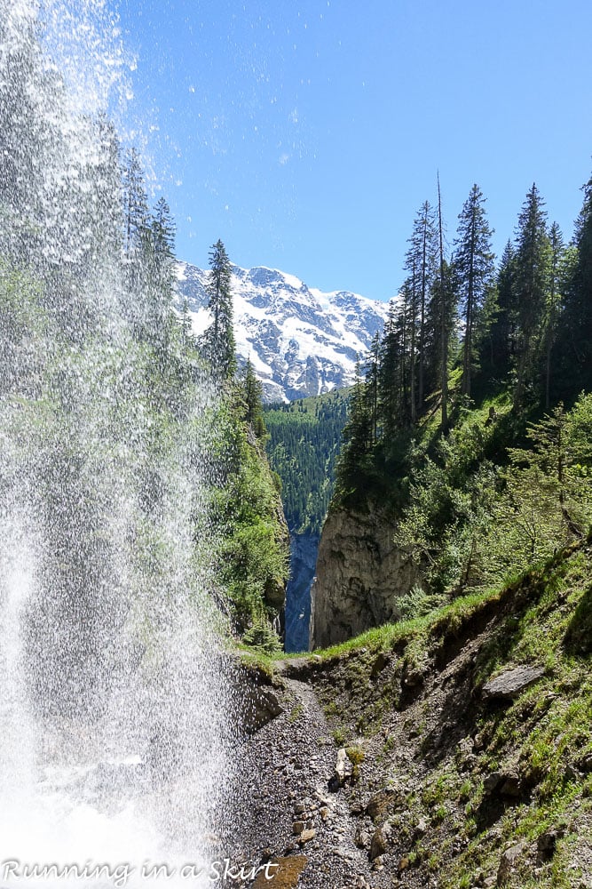 Why Murren is one of the most beautiful places in Switzerland / Running in a Skirt