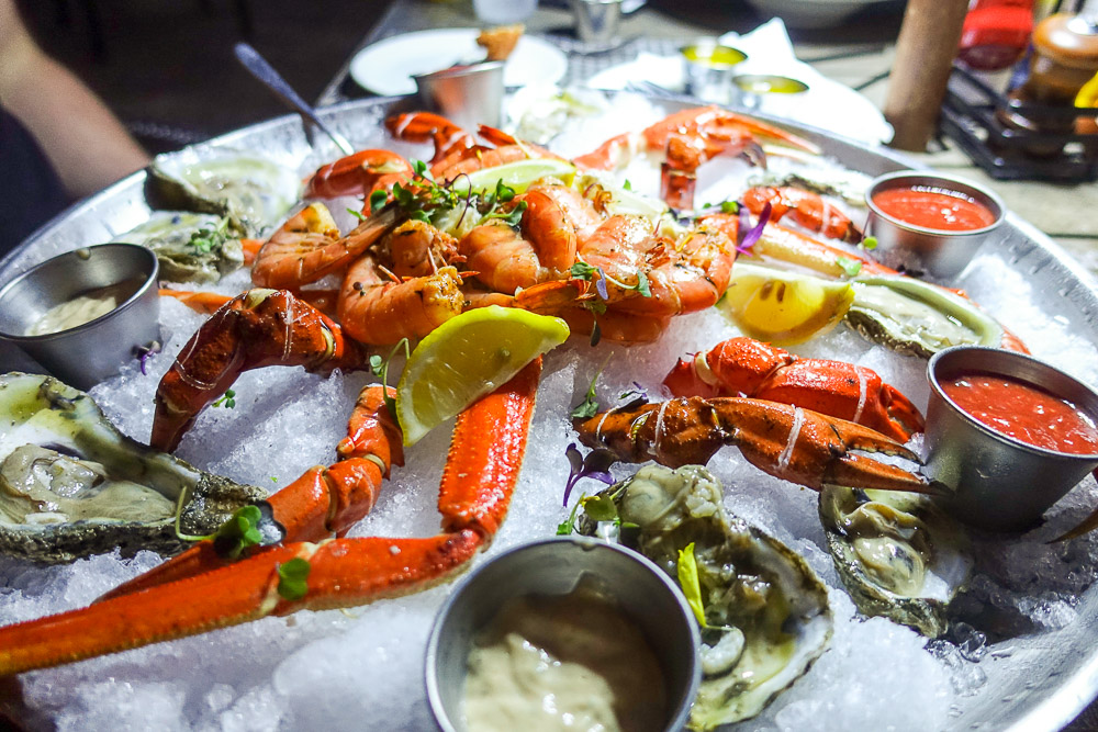 Best Seafood Restaurants in Hilton Head - crab, oysters and shrimp.