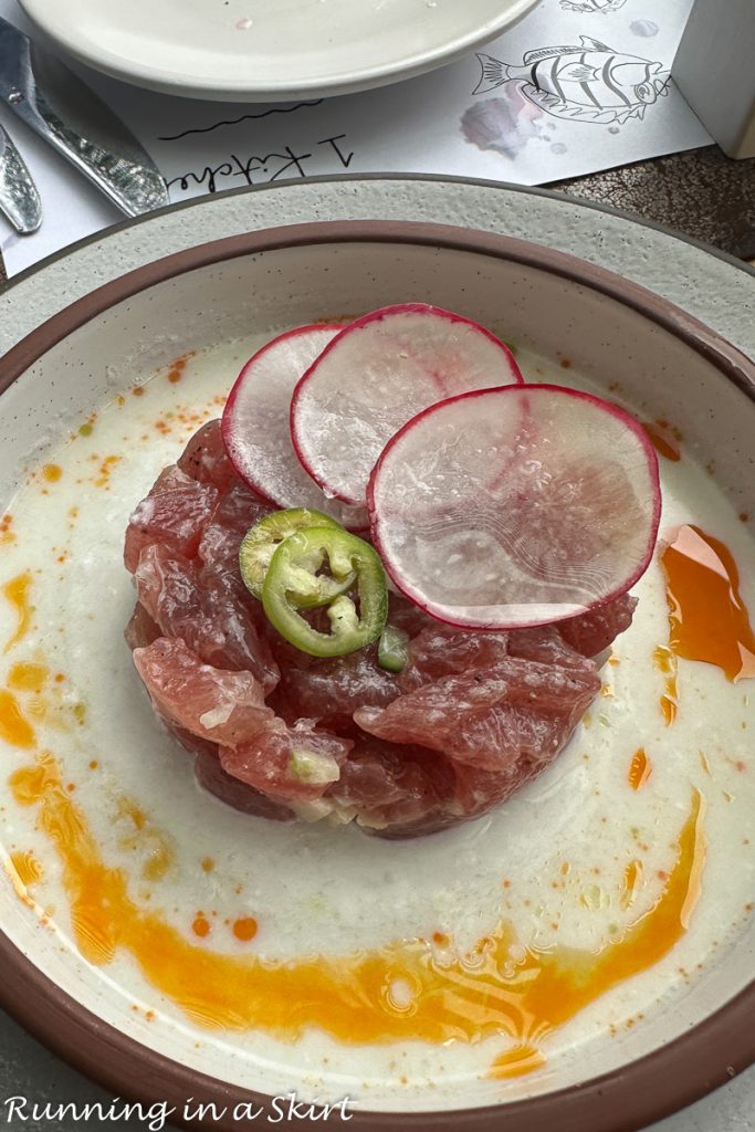 1 Kitchen Hanalei Bay Tuna