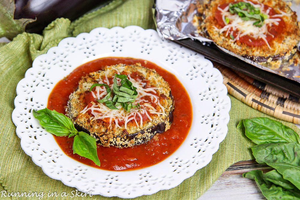 Baked Eggplant Slices with Tomato Sauce / Running in a Skirt