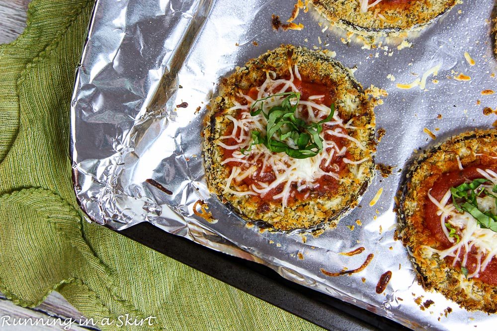 Baked Eggplant Slices with Tomato Sauce / Running in a Skirt