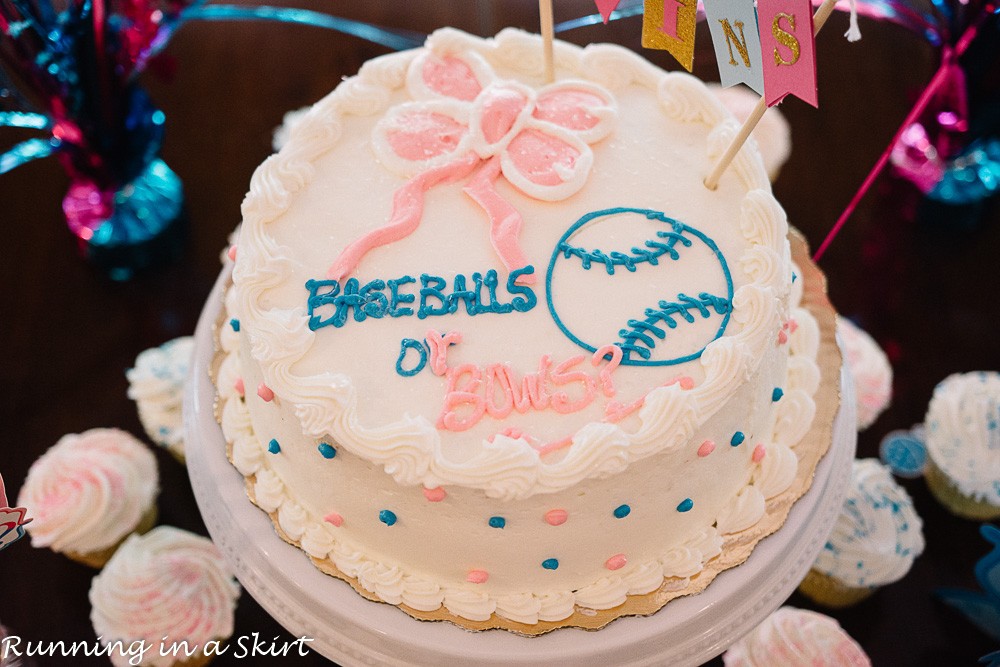 Twin Gender reveal cake with baseballs or bows?