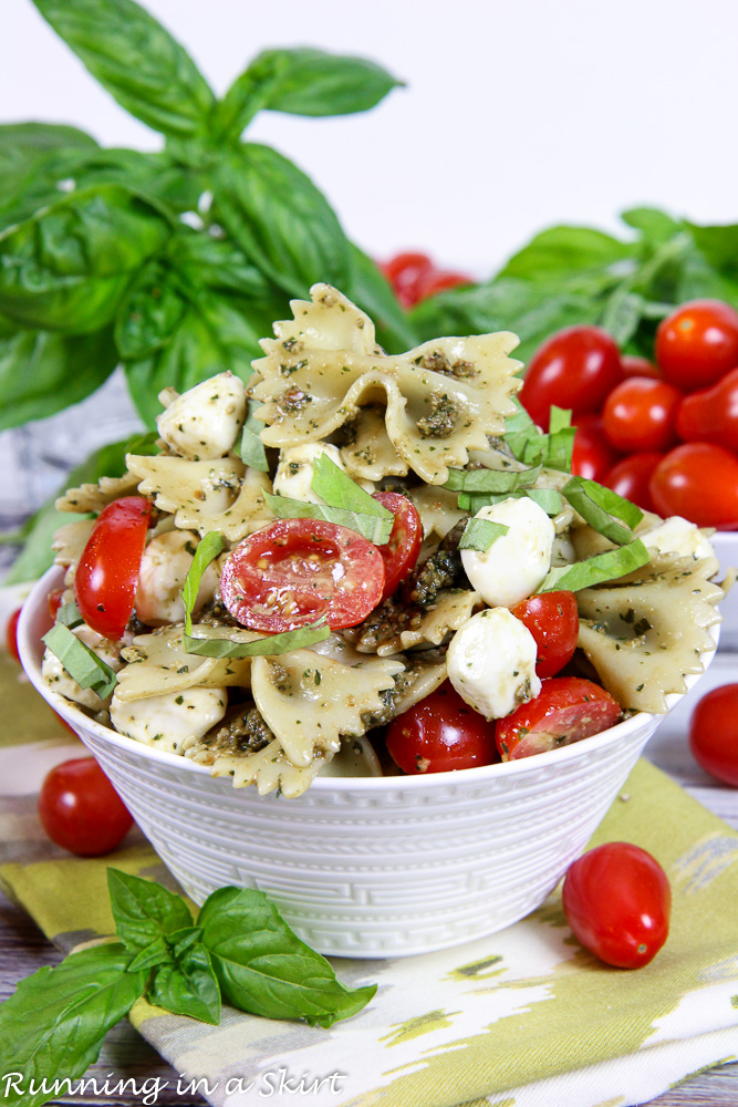 Caprese Pasta Salad with pesto