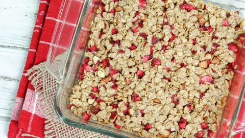 6 Ingredient Oatmeal Fresh Strawberry Squares recipe