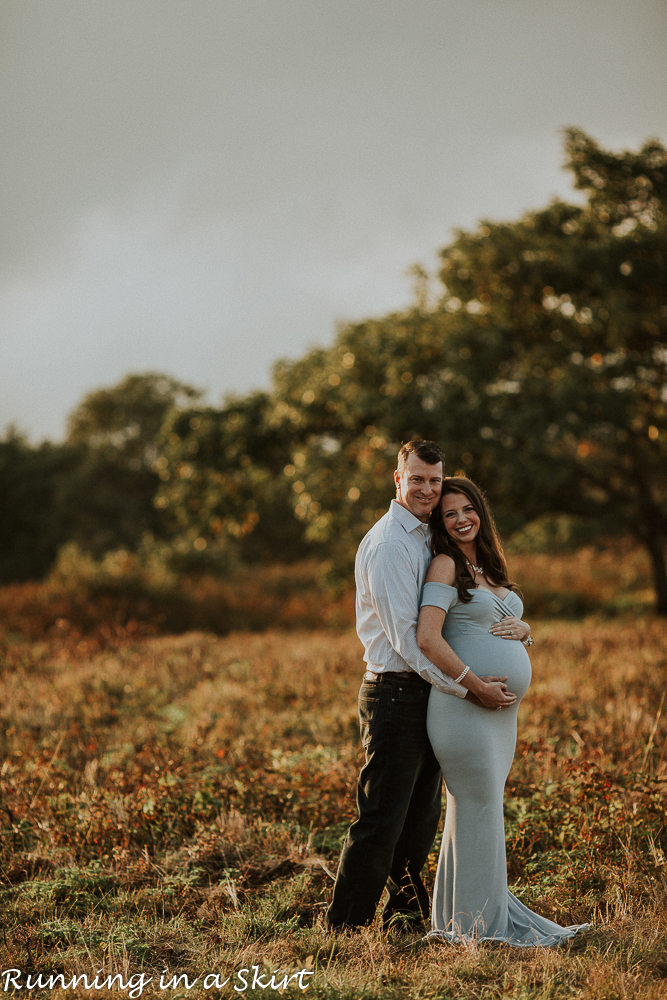 twin maternity photos