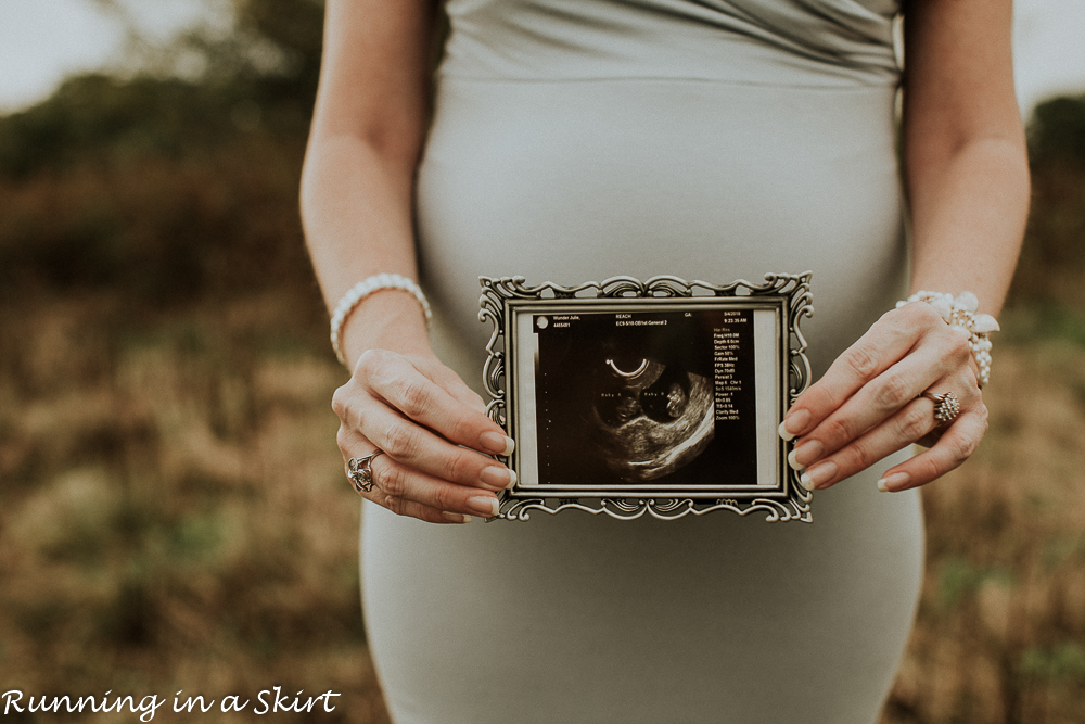 twin maternity photos