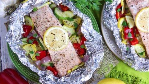 Salmon Foil Packets with Vegetables