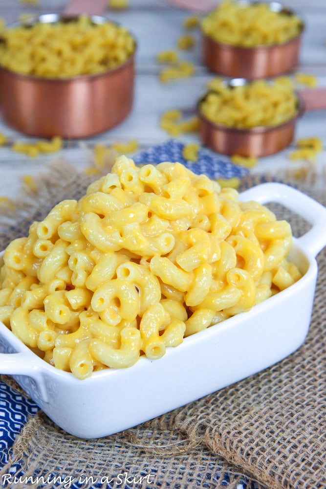 Elbow macaroni with a creamy cheese sauce.