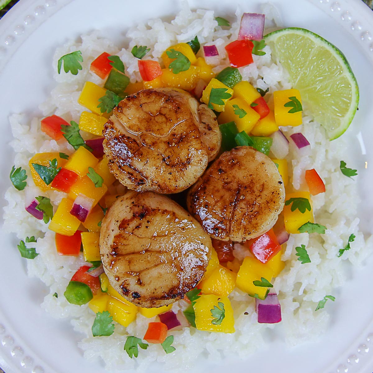 Seared Scallops with Mango Salsa & Coconut Rice « Running in a Skirt