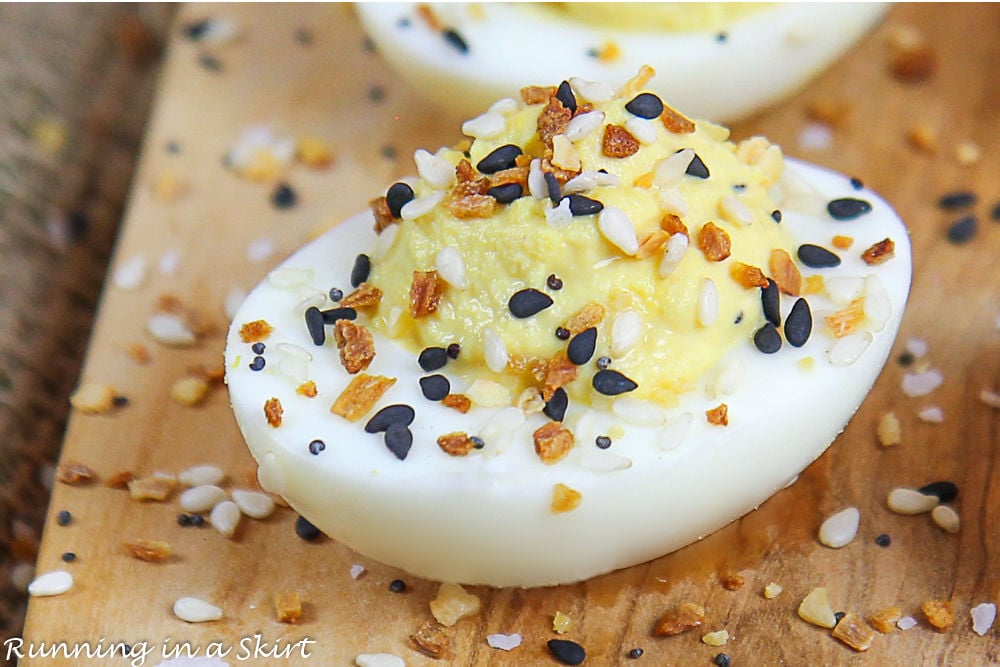 Close up of Healthy Deviled Egg with everything bagel seasoning.