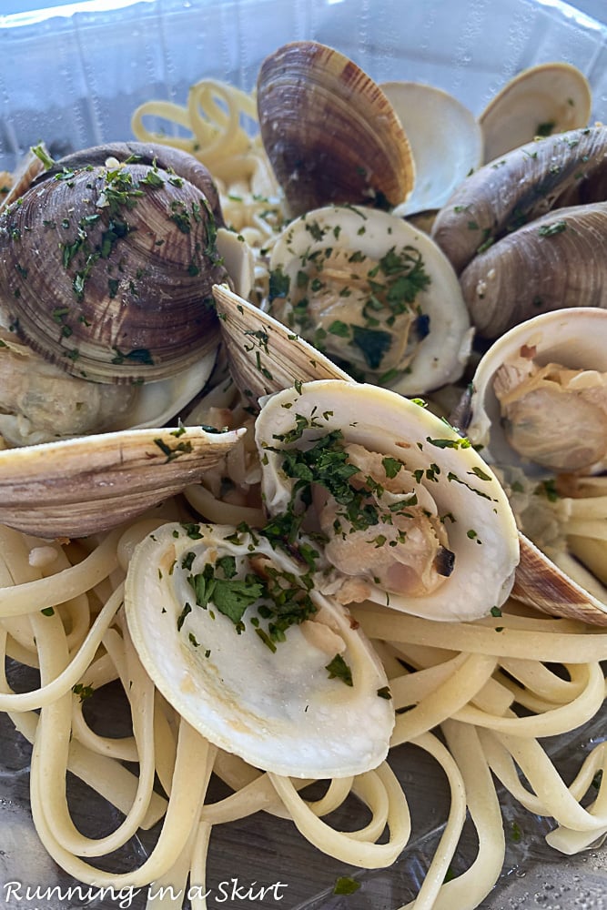 Linguine and Little Neck Clams from Cucina South