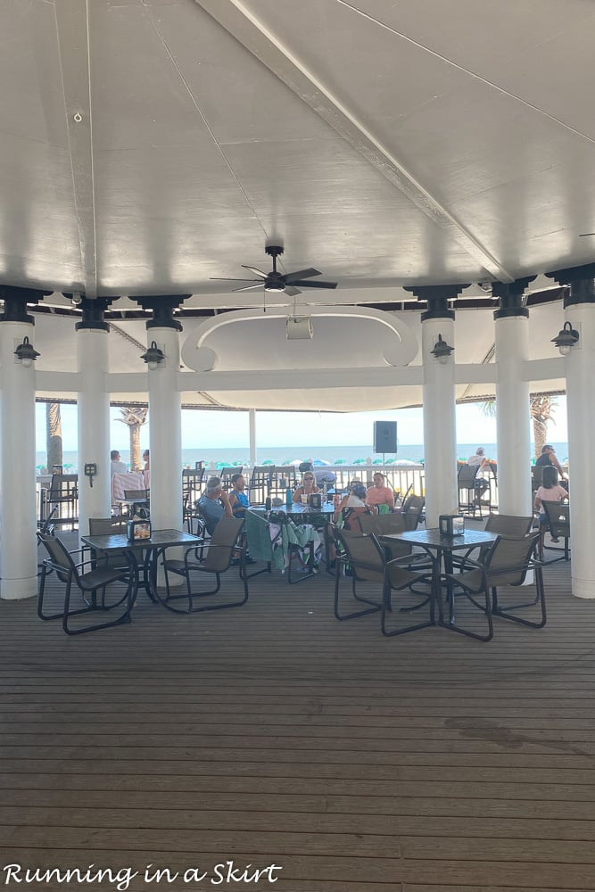  Beachside Burgers and Bar