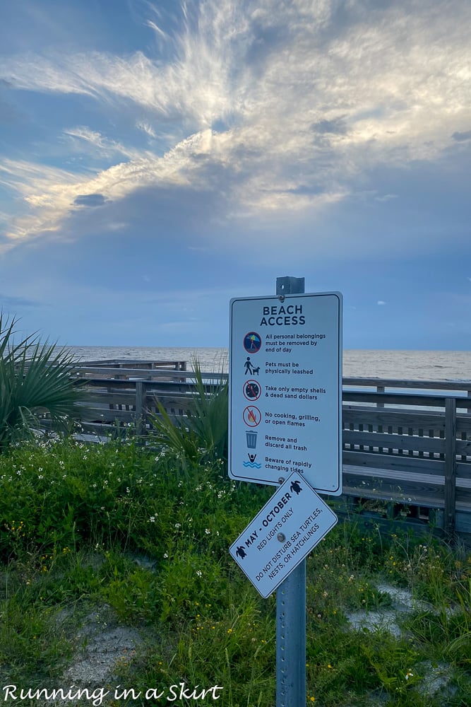 Things to Do in Jekyll Island - Sign showing beach rules.