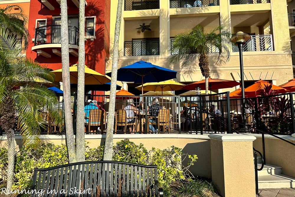 Marco Island restaurants - Mango's Dockside Bistro