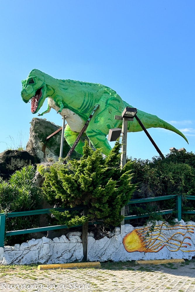 Things to do in Nags Head - Jurassic Putt