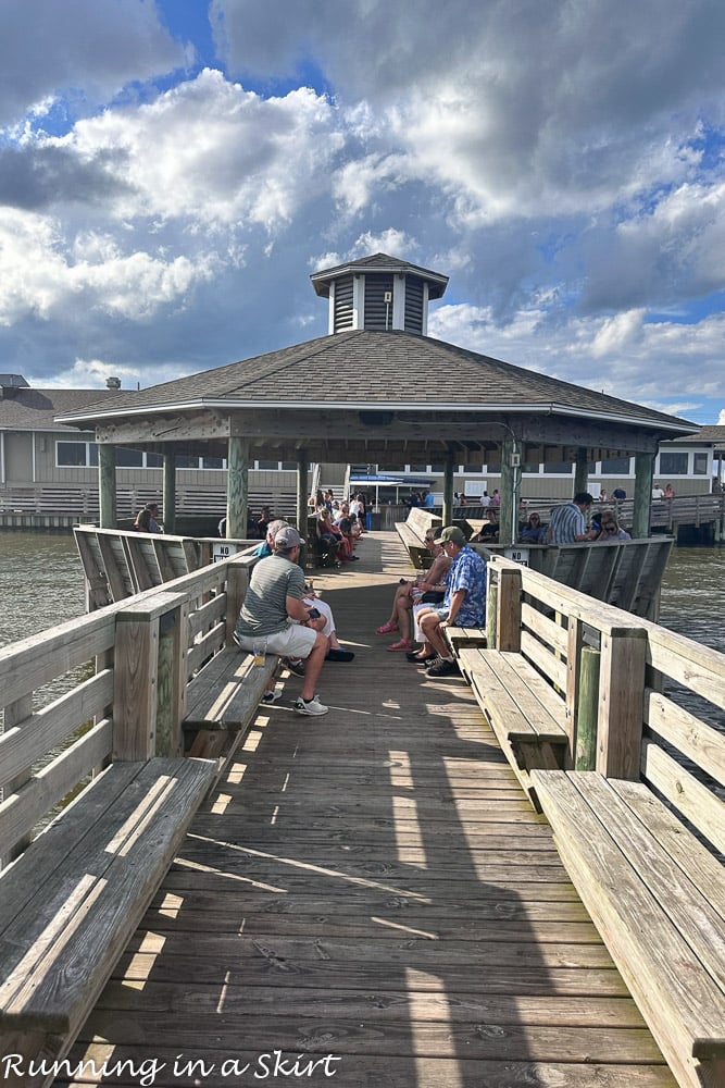 Nags Head Restaurants Tale of the Whale pier