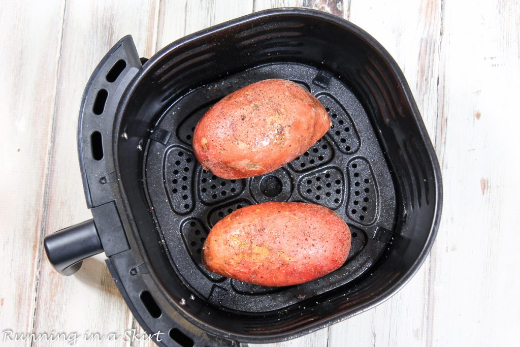 Photo showing how to cook the whole sweet potatoes.