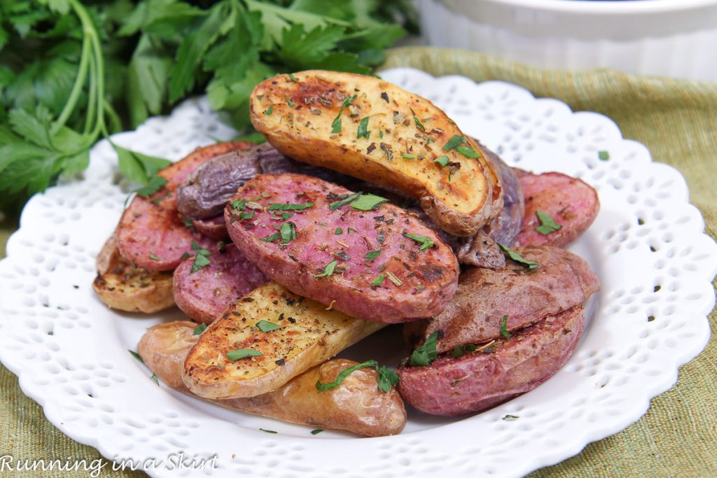 Air Fryer Fingerling Potatoes on a plate