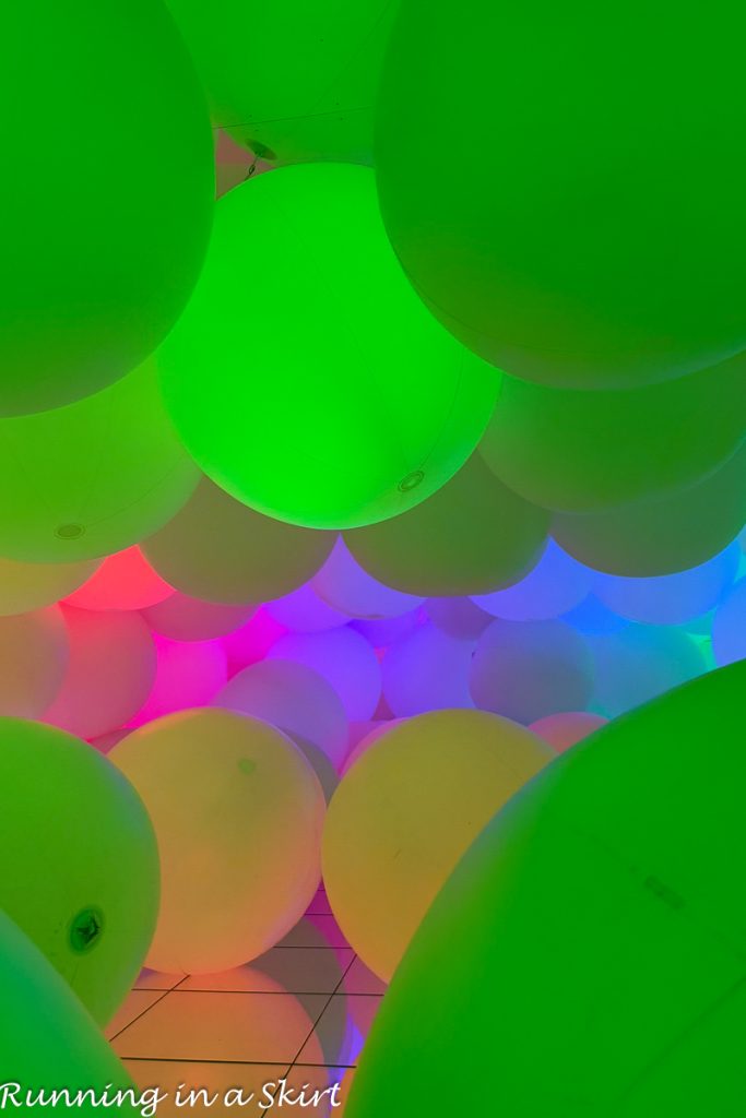 Big balls at Teamlabs Borderless